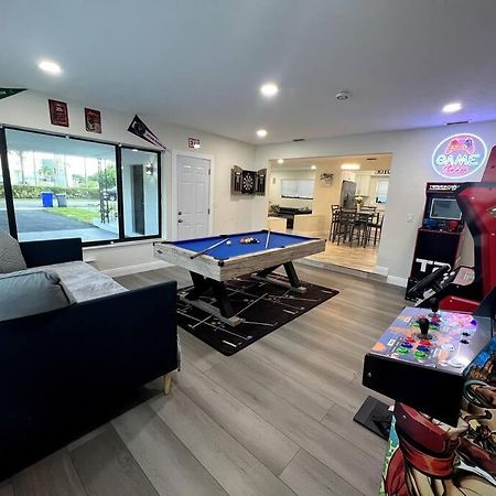 Villa Modern Tropical Oasis With Arcade, Hottub & Minigolf Hollywood Esterno foto