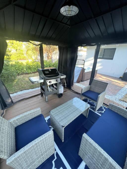 Villa Modern Tropical Oasis With Arcade, Hottub & Minigolf Hollywood Esterno foto