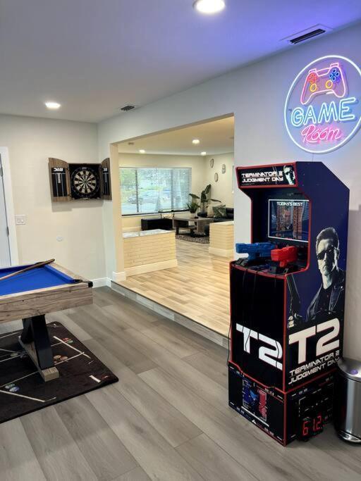 Villa Modern Tropical Oasis With Arcade, Hottub & Minigolf Hollywood Esterno foto